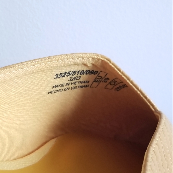 Zara Flat Slippers - Picture 6 of 6
